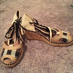 Burberry Espadrilles US sz 7